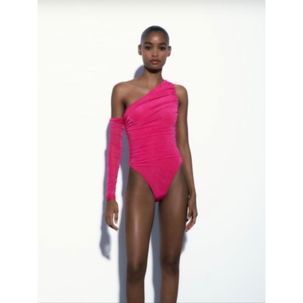 Zara One-Shoulder Ruched Hot Pink asymmetric bodysuit Fushia Organza S Going Out